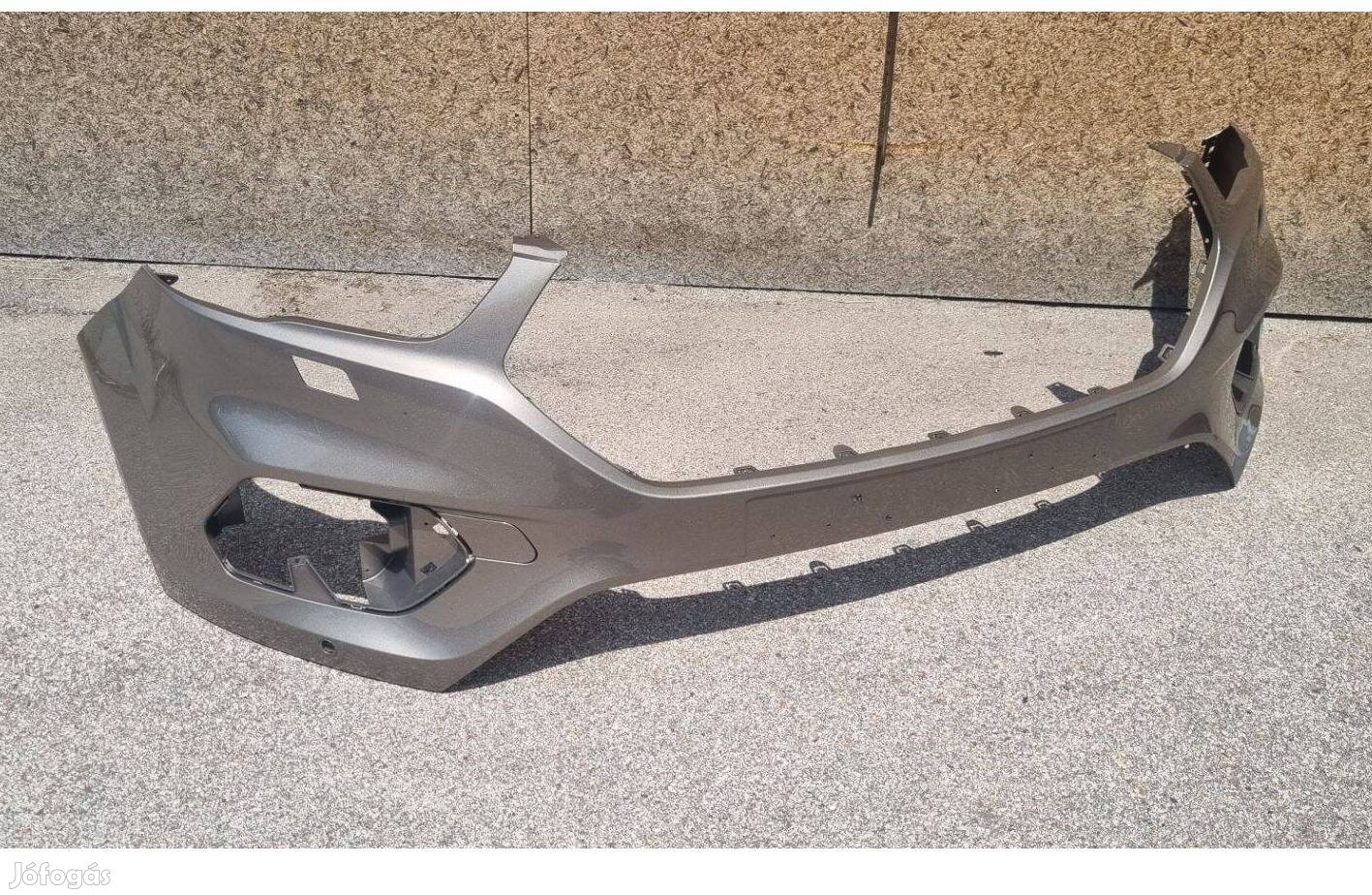 Ford Kuga 2016- ST Line Első lökhárító ( mosós radaros )