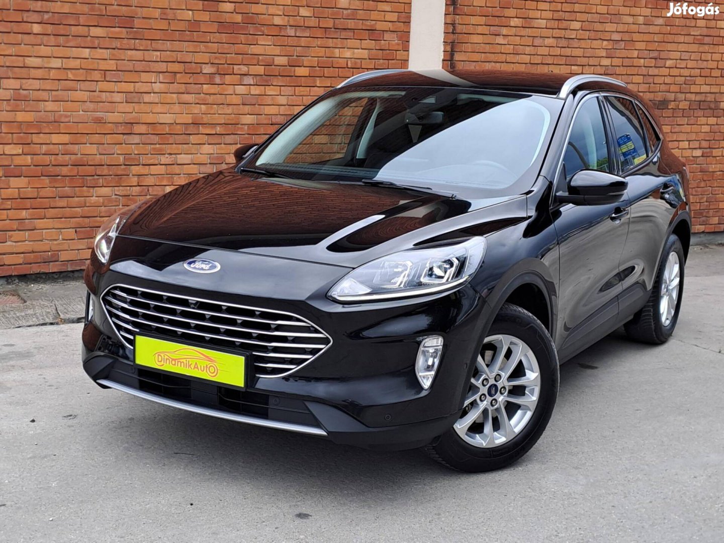 Ford Kuga 2.0 Ecoblue mhev Titanium Távtartó-HO...