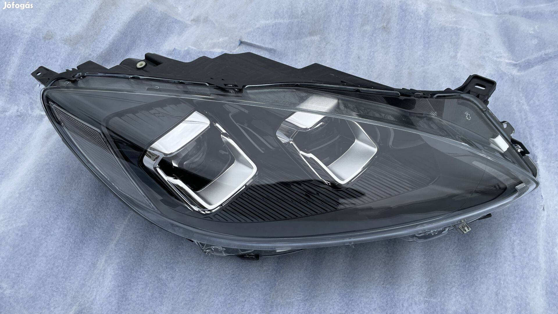Ford Kuga Led Jobb első gyári új fényszóró LV4B-13E016