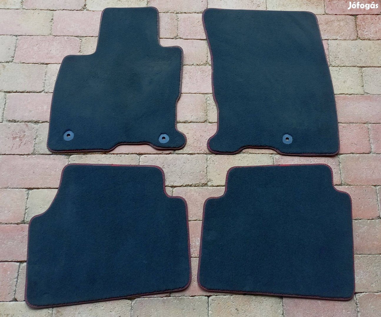 Ford Kuga ST-Line szövet szőnyeg garnitúra