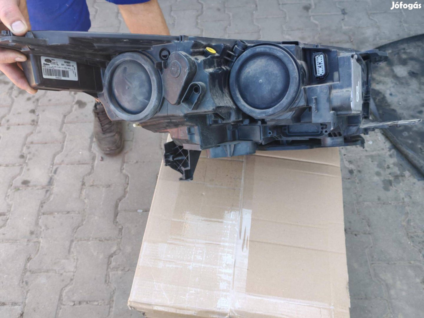 Ford Kuga fényszóró