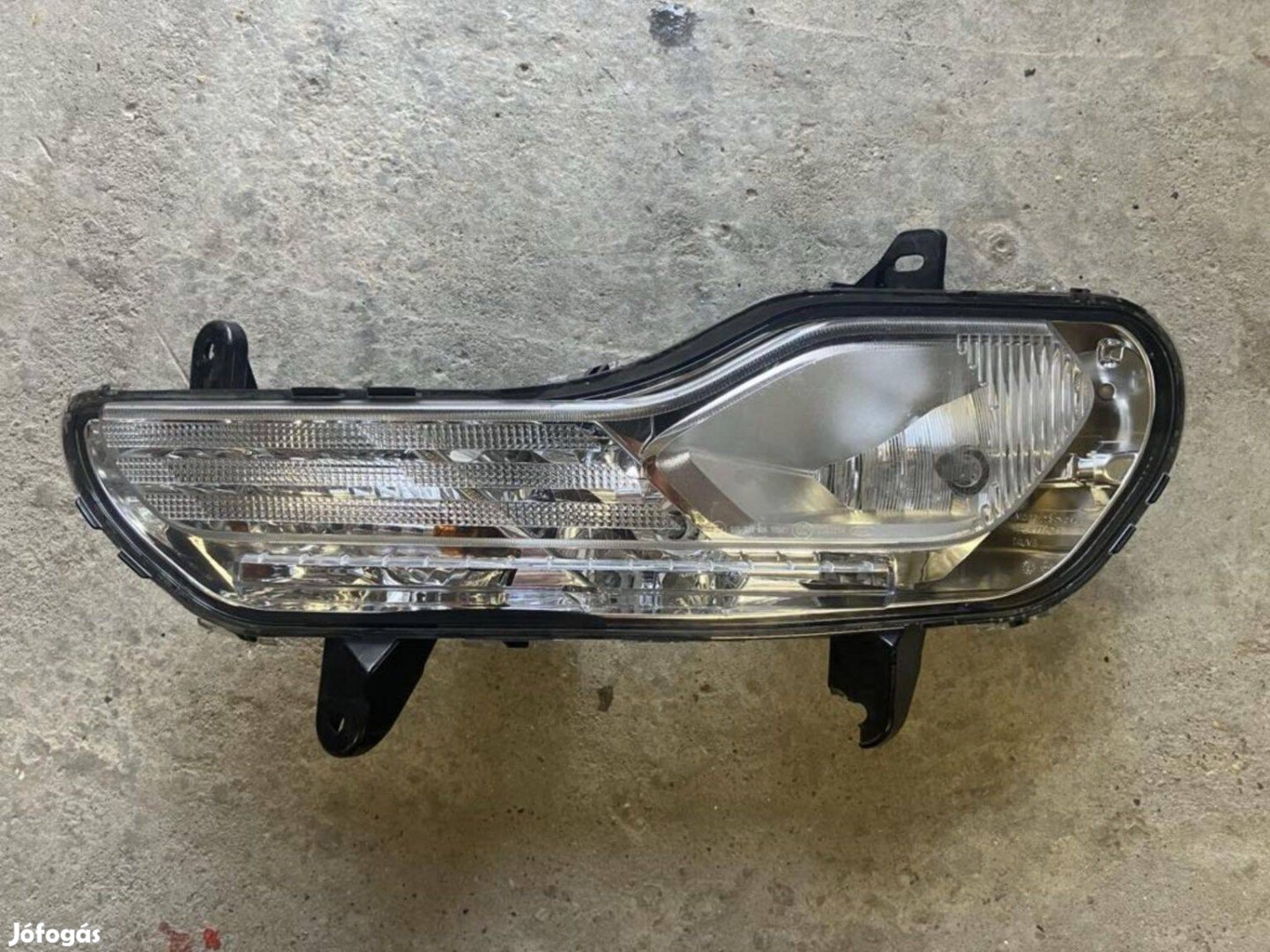 Ford Kuga ködlámpa