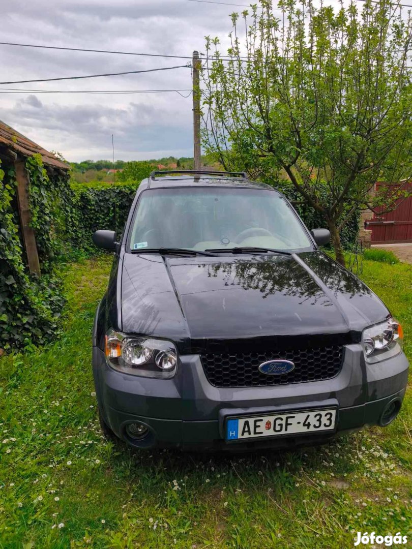 Ford Maverick 3.0i V6 XLT AWD Automata