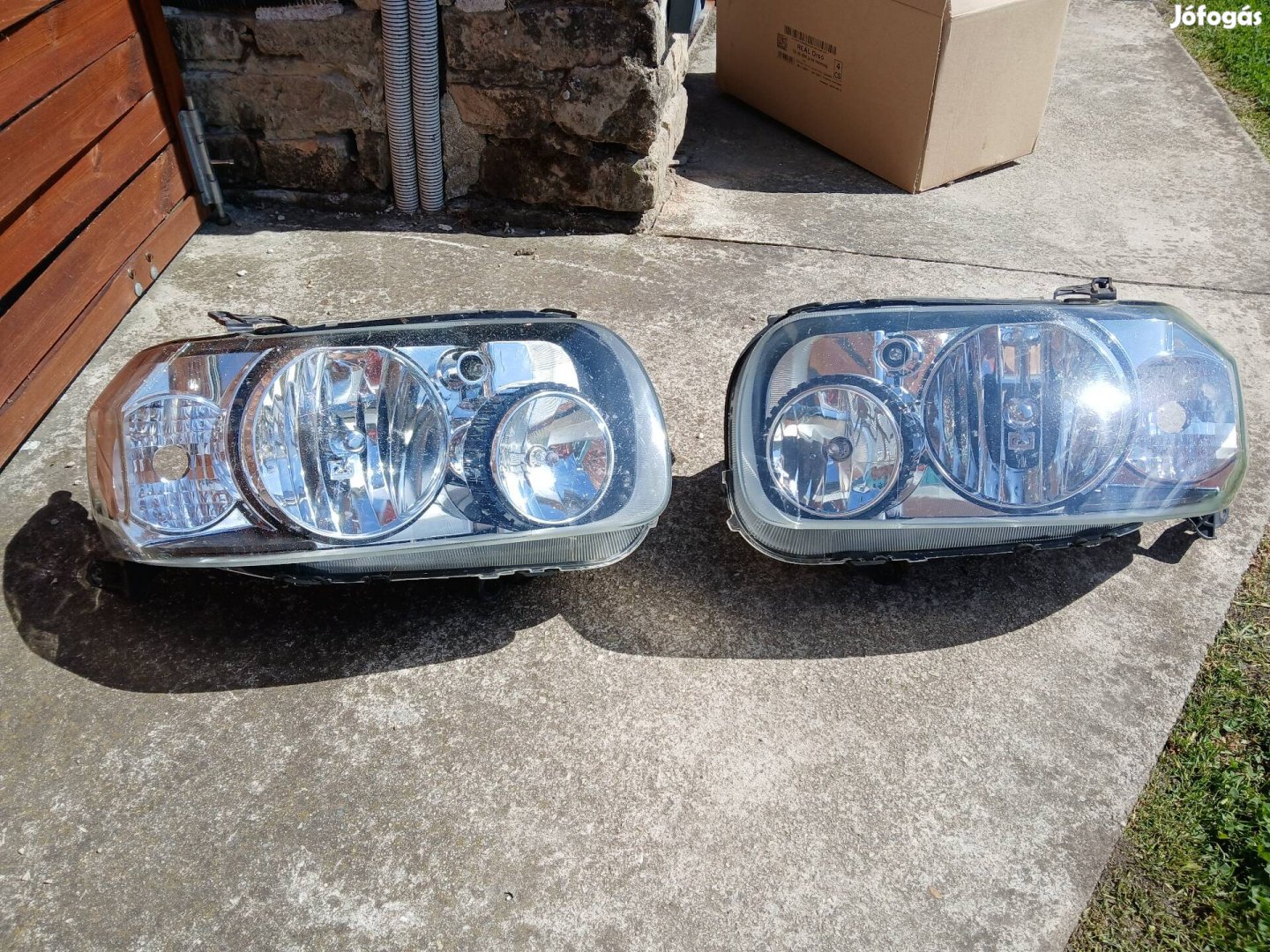 Ford Maverick első lámpa