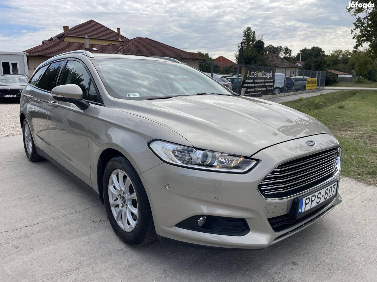 Ford Mondeo 1.5 TDCi Business // Parkoló aszisz...