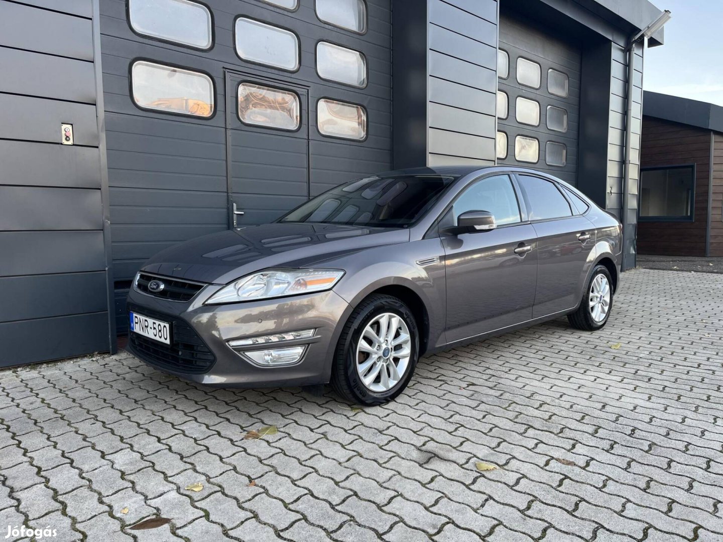 Ford Mondeo 1.6 TDCi Econetic Szervizelt / Navi...