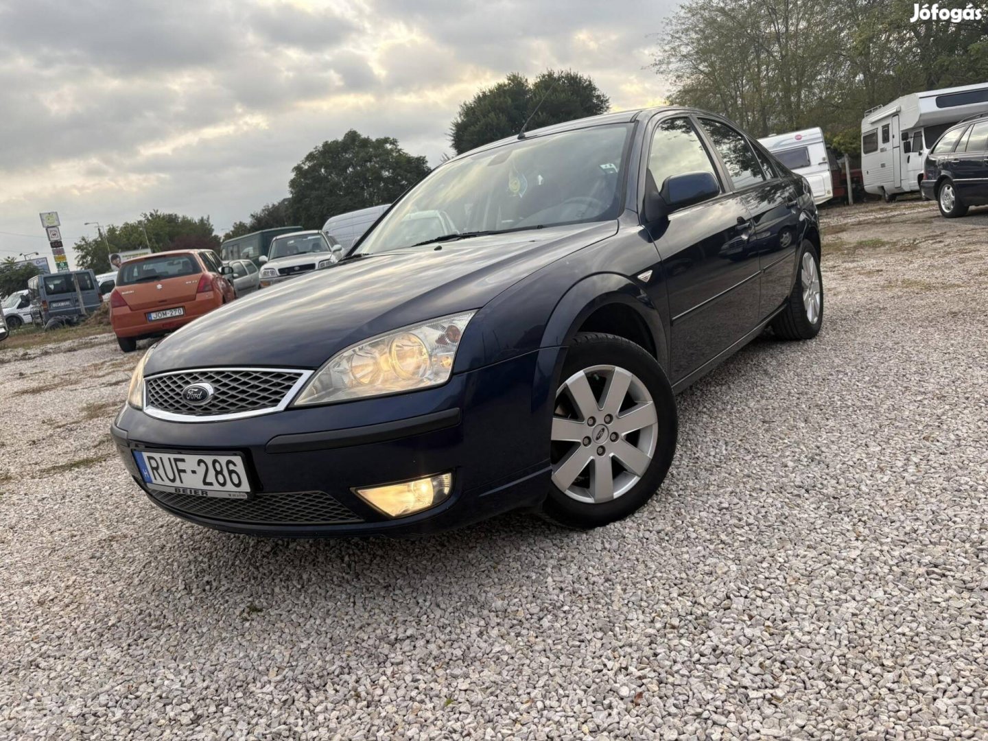 Ford Mondeo 1.8 Ghia Kamatmentes Részletre Megv...