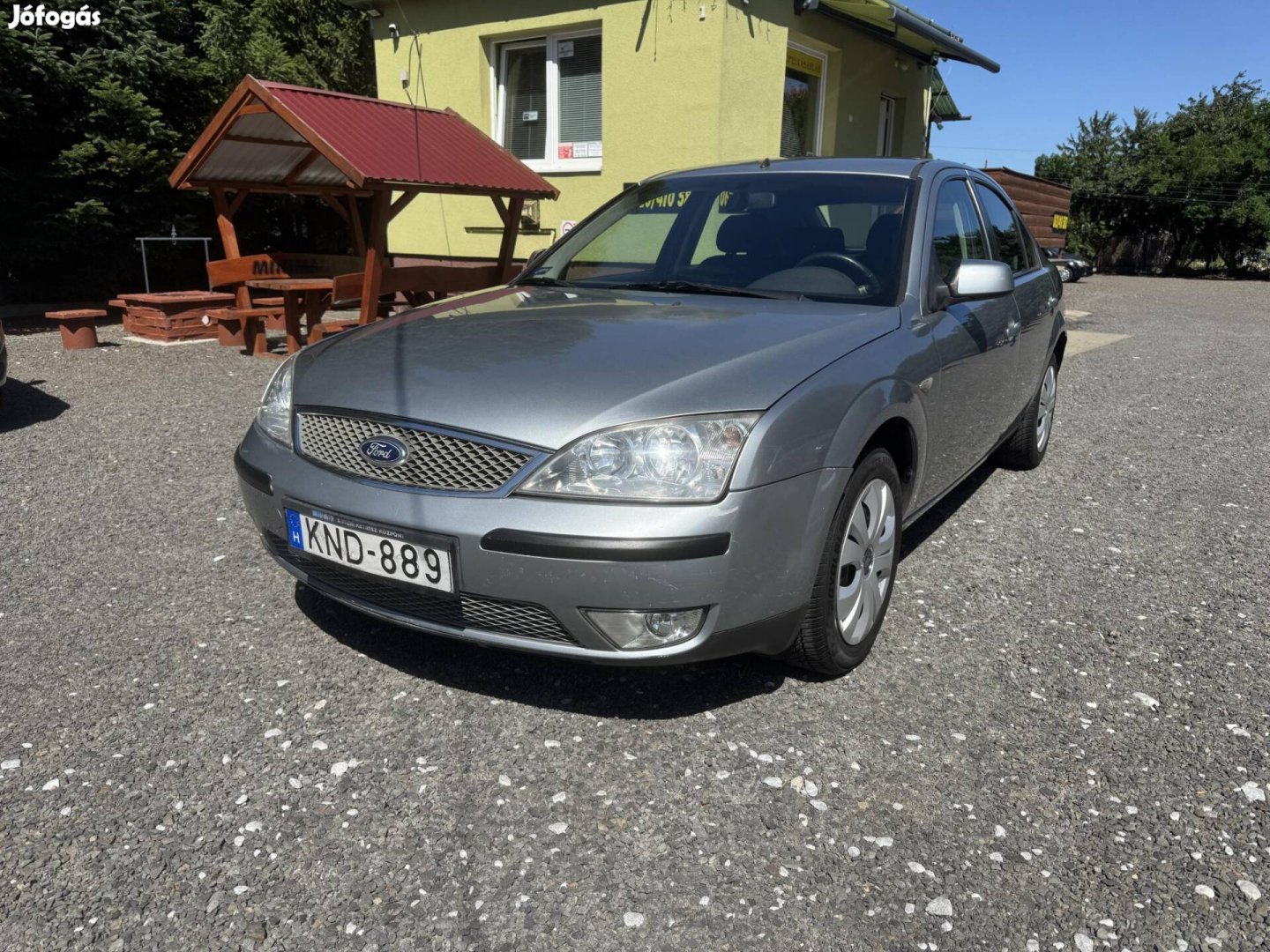 Ford Mondeo 1.8 Ghia benzines