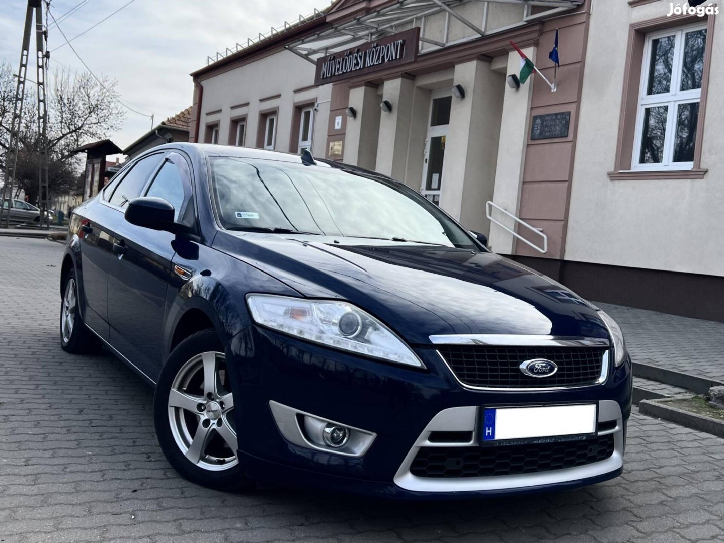 Ford Mondeo 1.8 TDCi Titanium Szervizkönyv Megk...