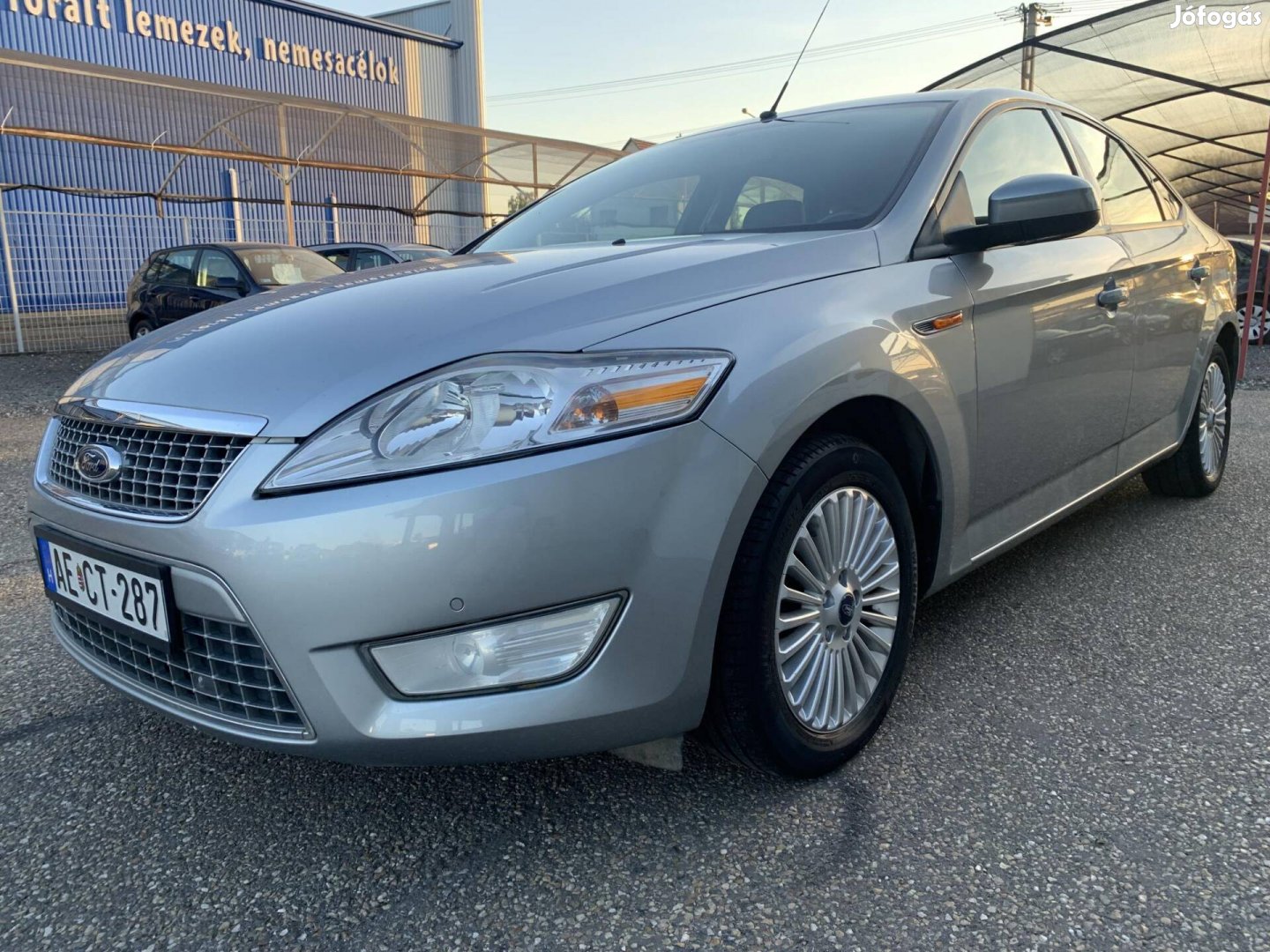Ford Mondeo 2.0 FFV Ghia Executive