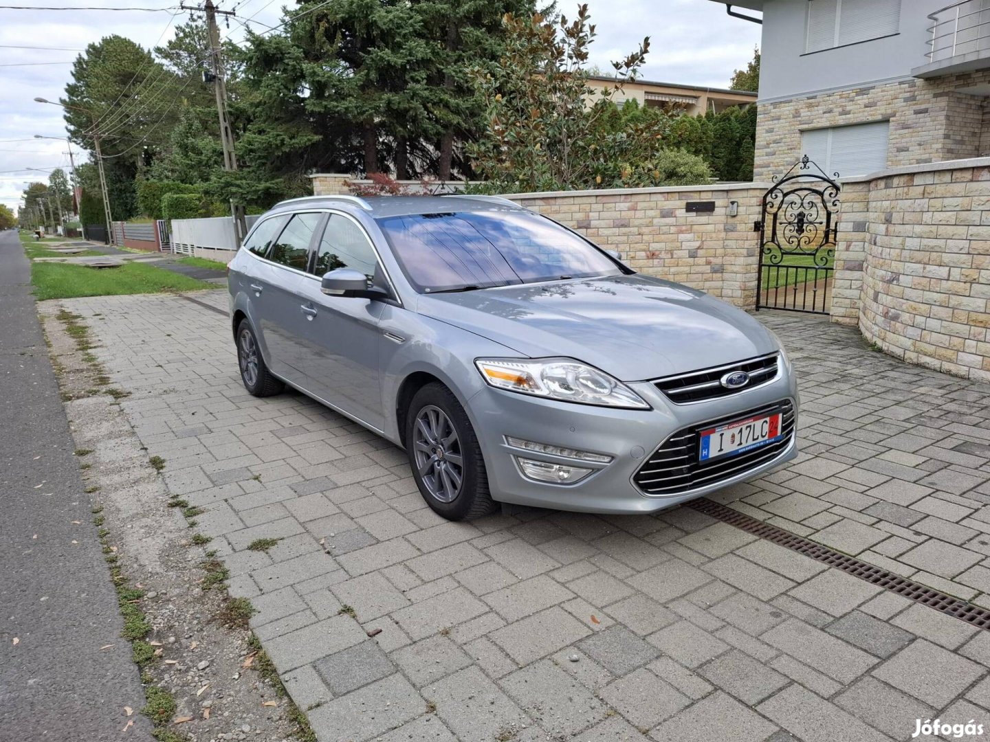 Ford Mondeo 2.2 TDCi Titanium-Luxury Vezetett s...