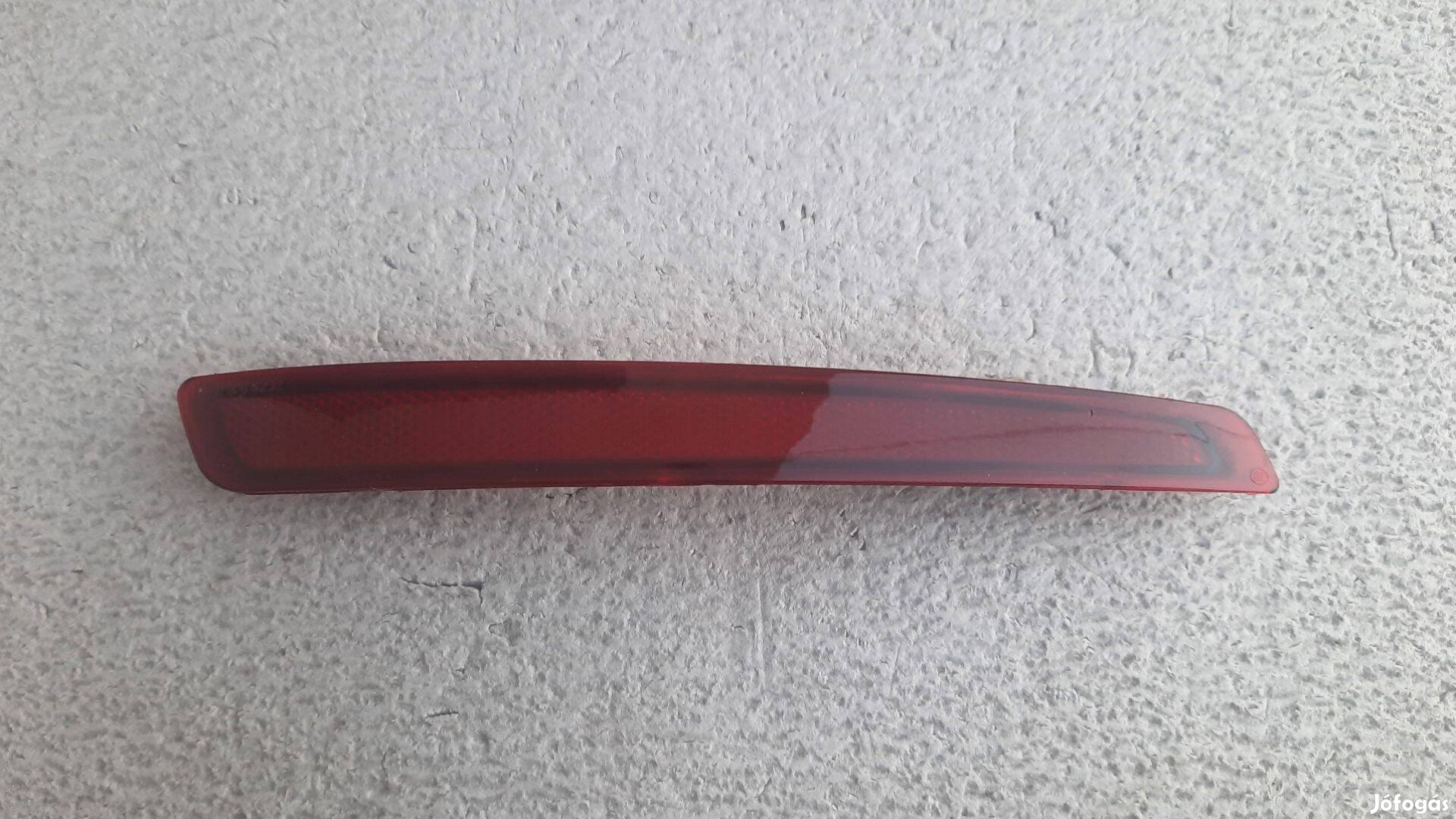 Ford Mondeo 3 FL 2010-2012 új jobb hátsó fényvisszaverő prizma