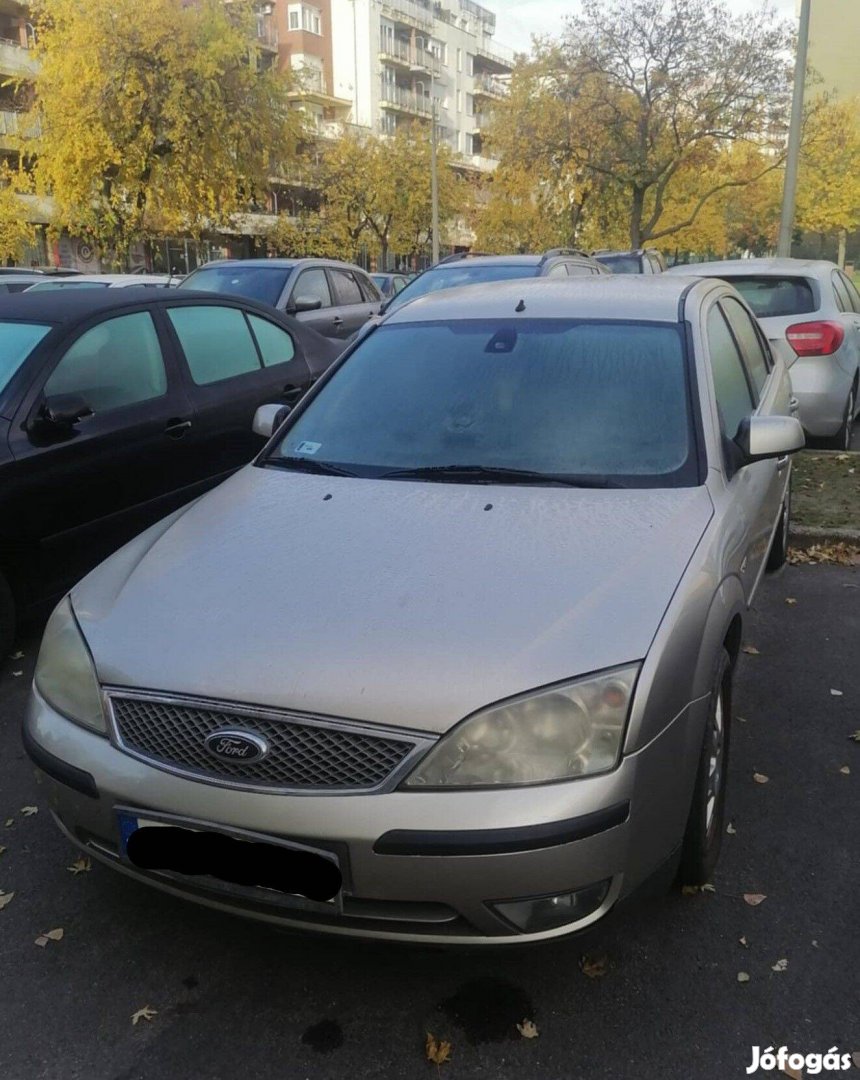 Ford Mondeo Ghia személyautó