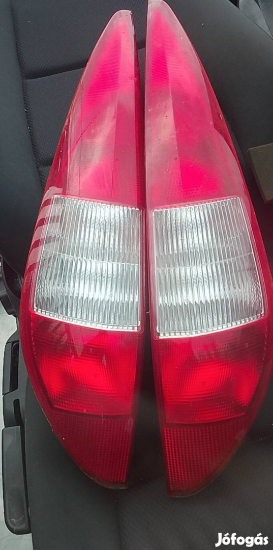 Ford Mondeo III kombi hátsó lámpák 