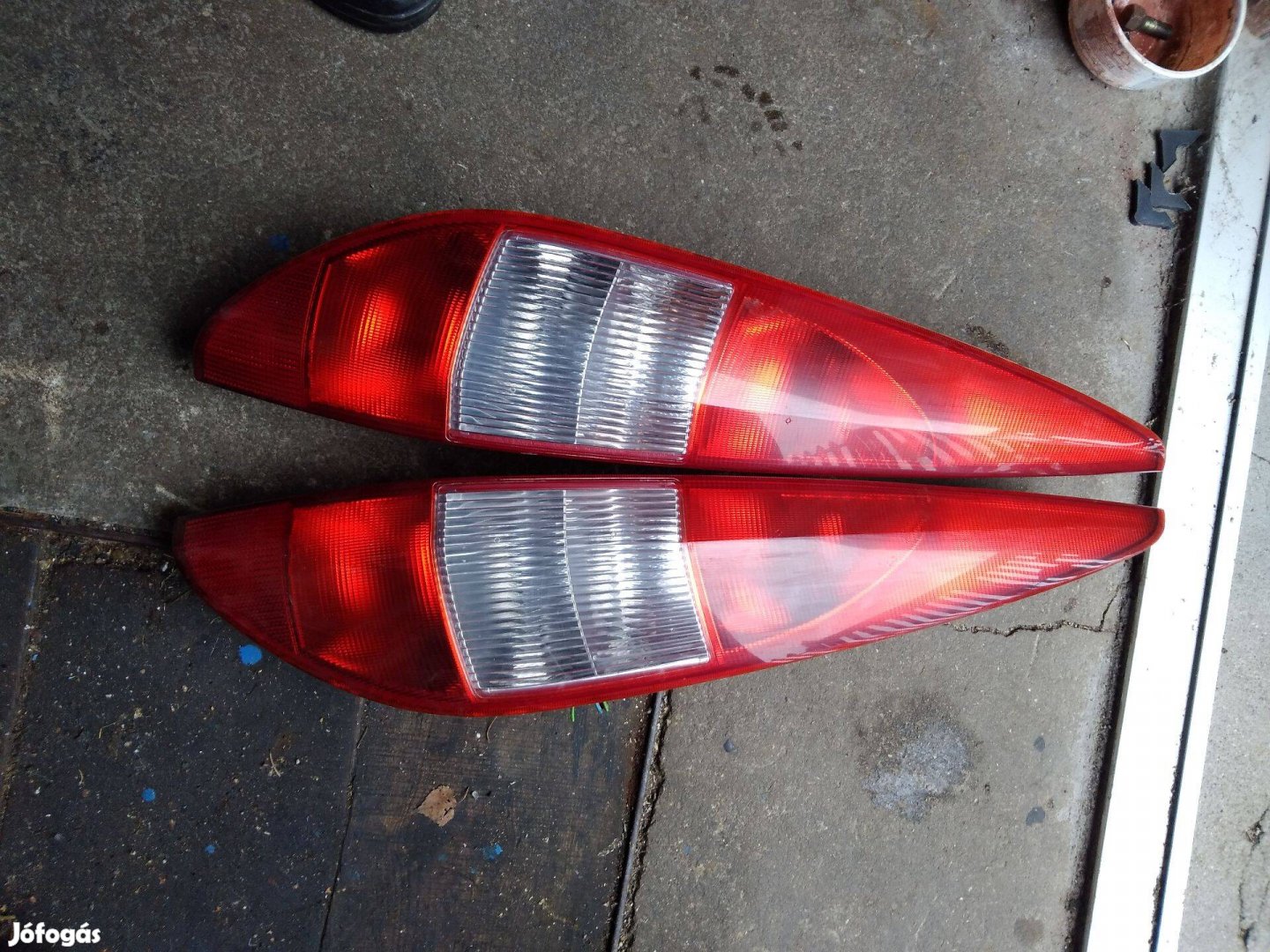 Ford Mondeo MK3 Combi Hátsó Lámpa