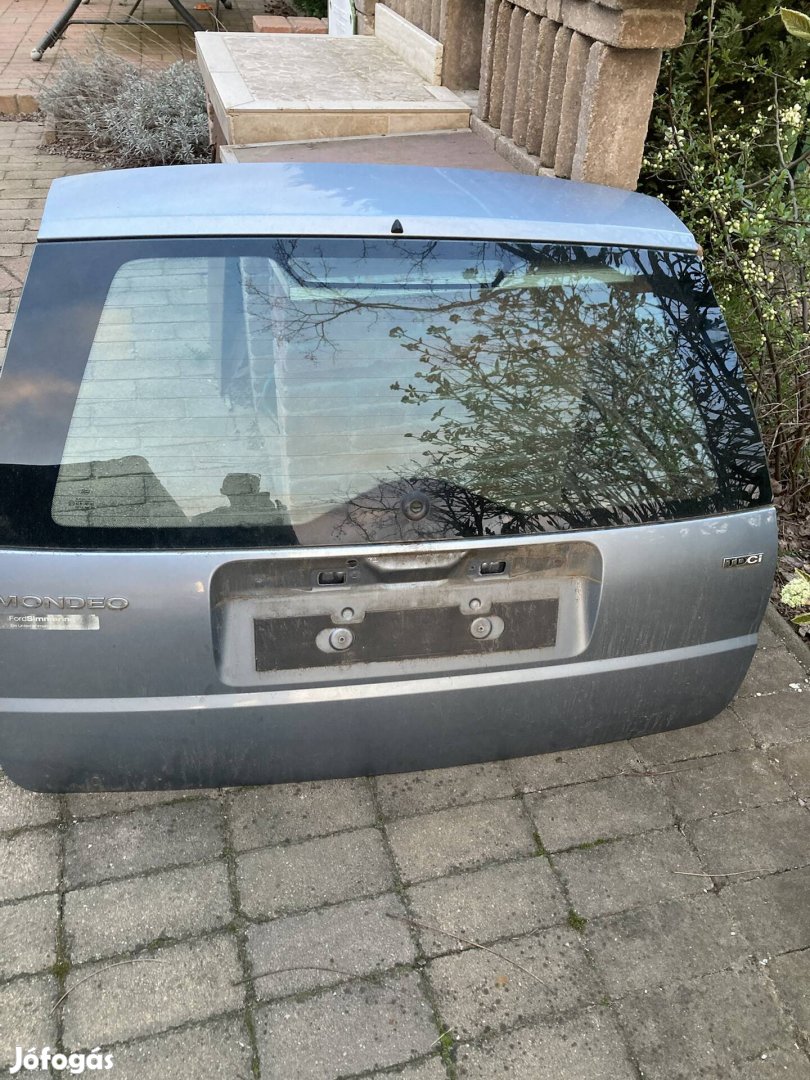 Ford Mondeo MK3 kombi csomagtérajtó 8.2-es színkód(2001-06)