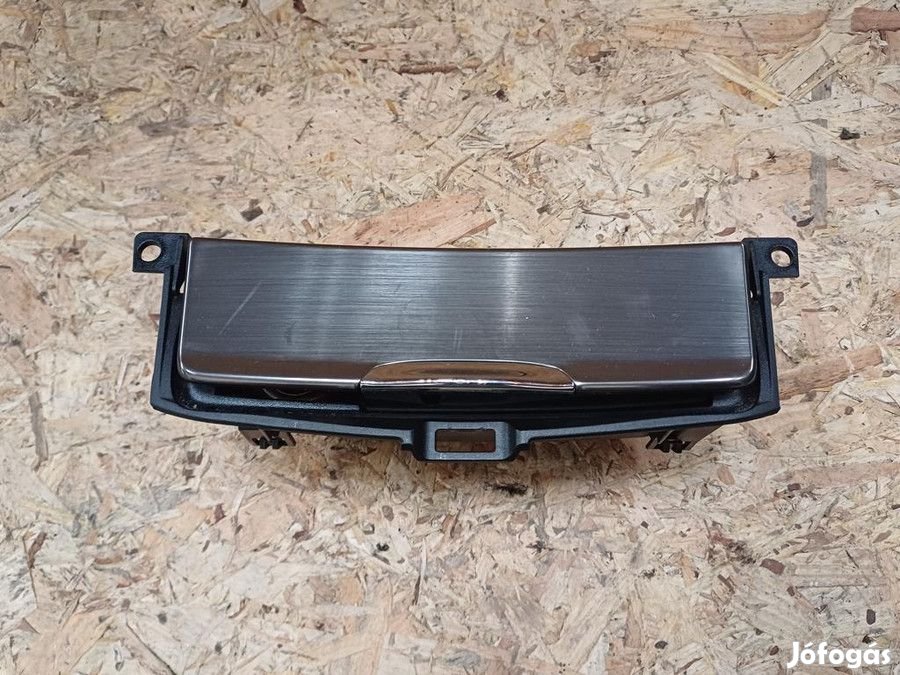 Ford Mondeo MK4 2006-2014 Első Hamutál