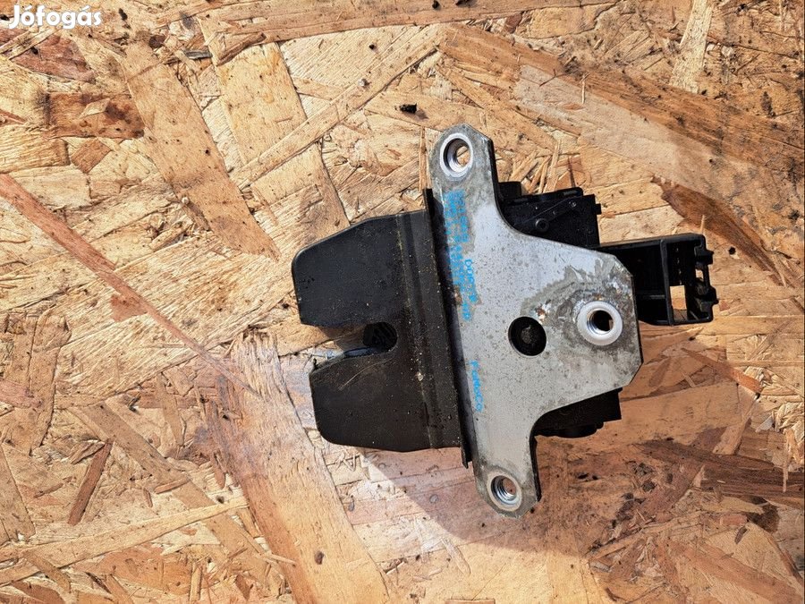 Ford Mondeo MK4 2006-2014 Csomagtérajtó Központizár