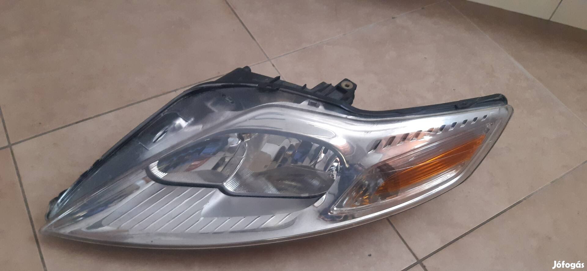 Ford Mondeo MK4 bal oldali fényszóró