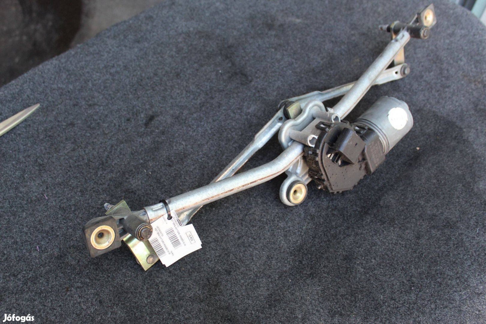 Ford Mondeo Mk3 Ablaktörlő szerkezet motorral 390241702
