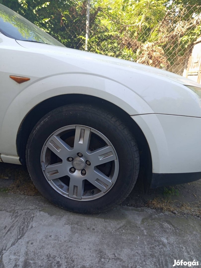 Ford Mondeo Mk3 bontásra papírok nélkül eladó 