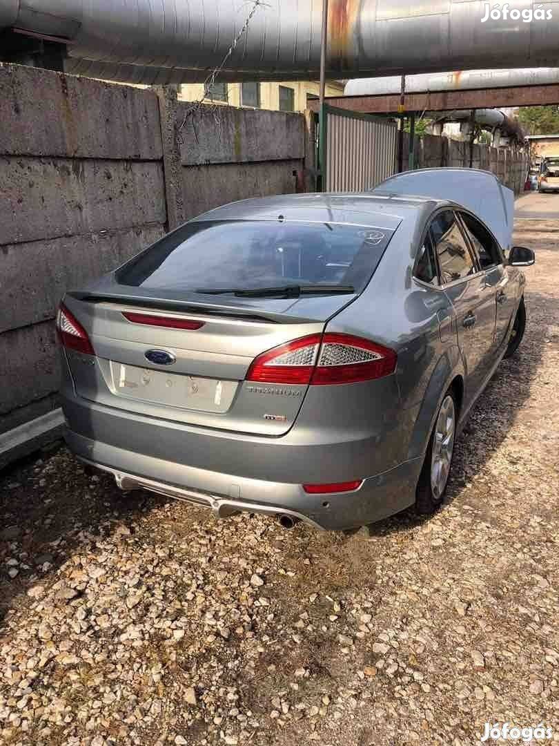 Ford Mondeo Mk4 Hátsó Lámpa