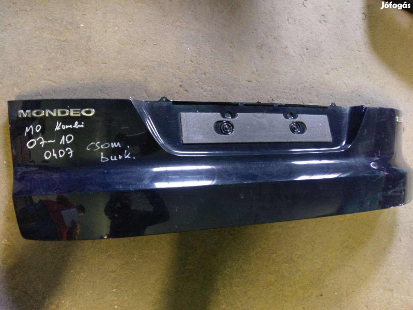 Ford Mondeo Mk4 kombi csomagtérajtó burkolat betét borítás