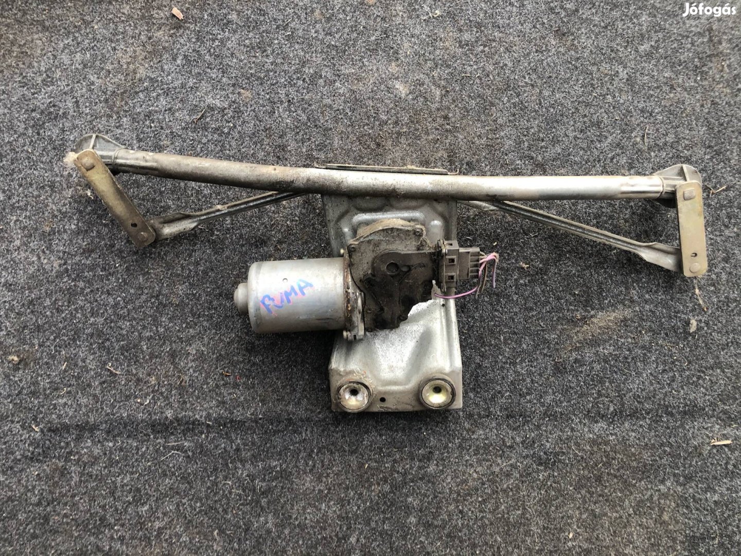 Ford Puma ablaktörlő 