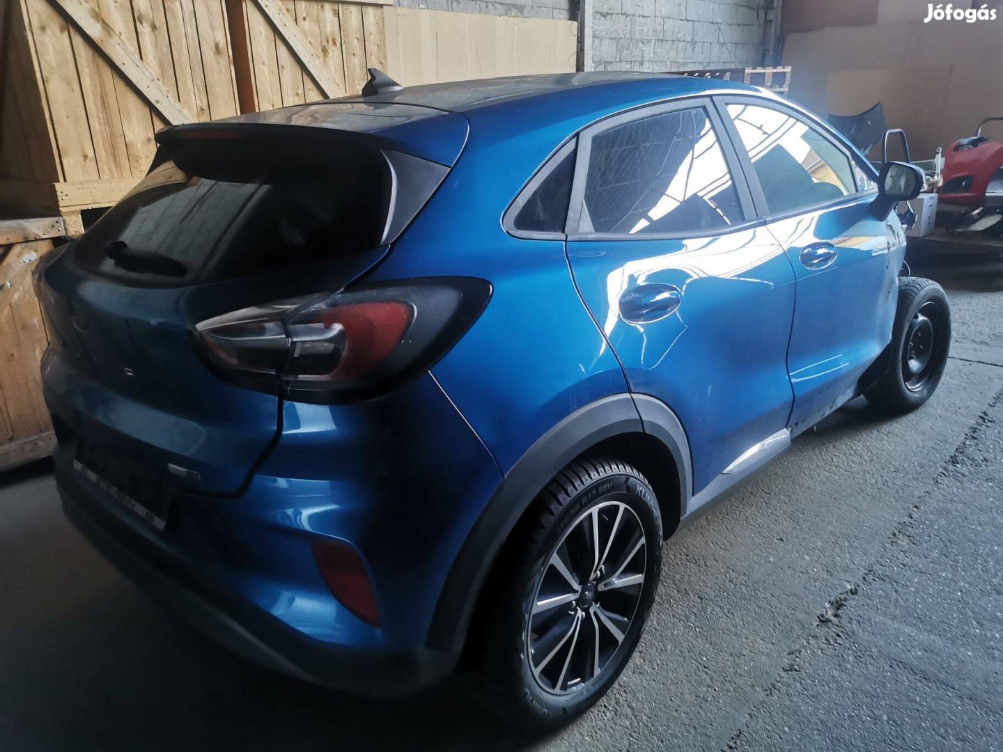 Ford Puma ajtó / sárvédő / futómű / lökhárító / fényszóró / lámpa