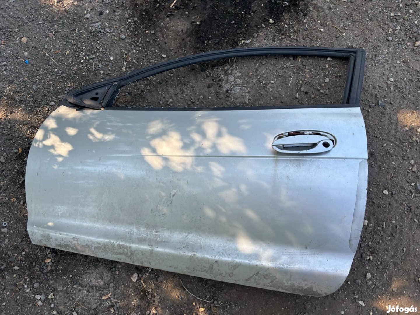 Ford Puma bal első ajtó ezüst 
