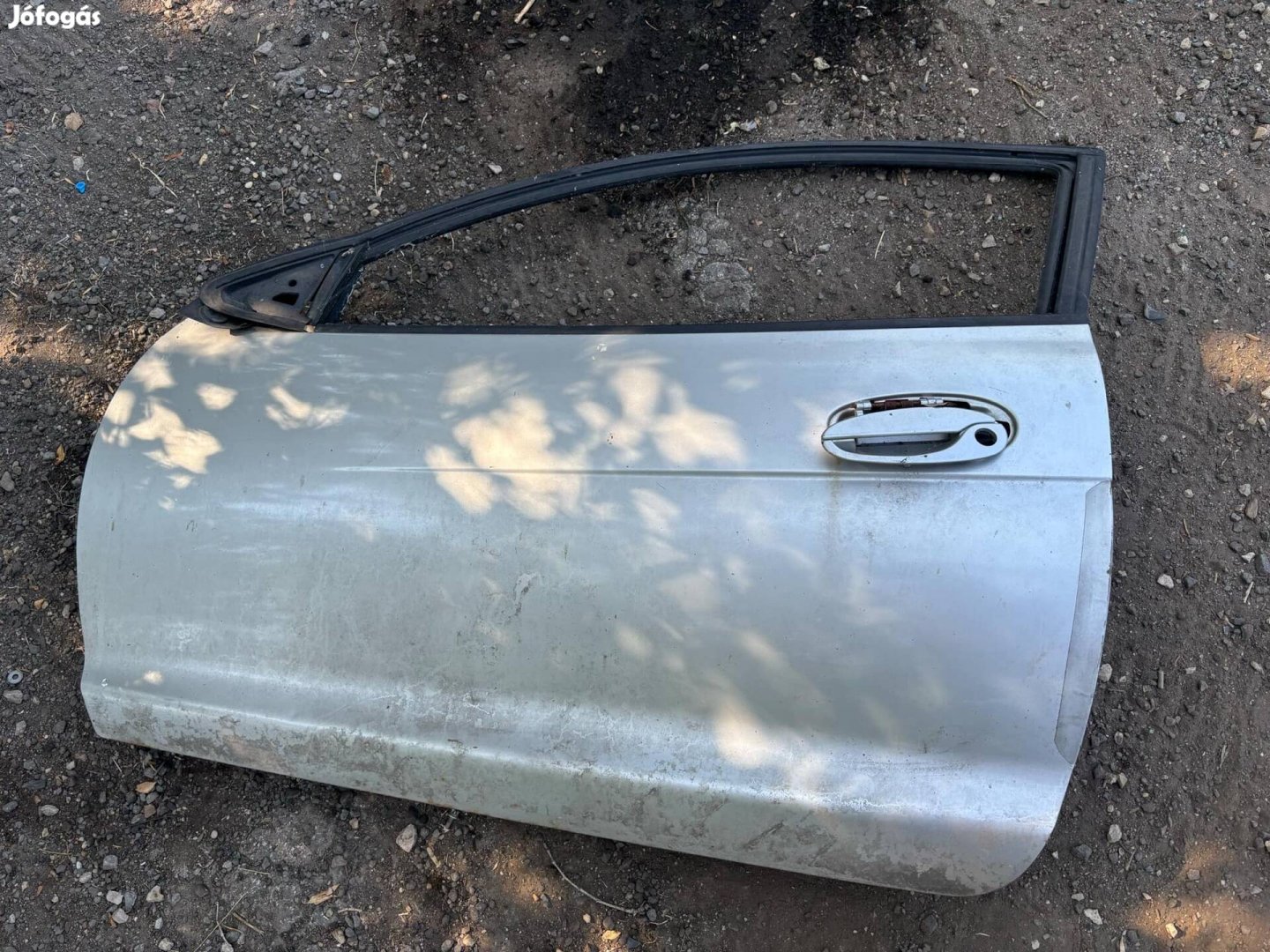 Ford Puma bal első ajtó ezüst 