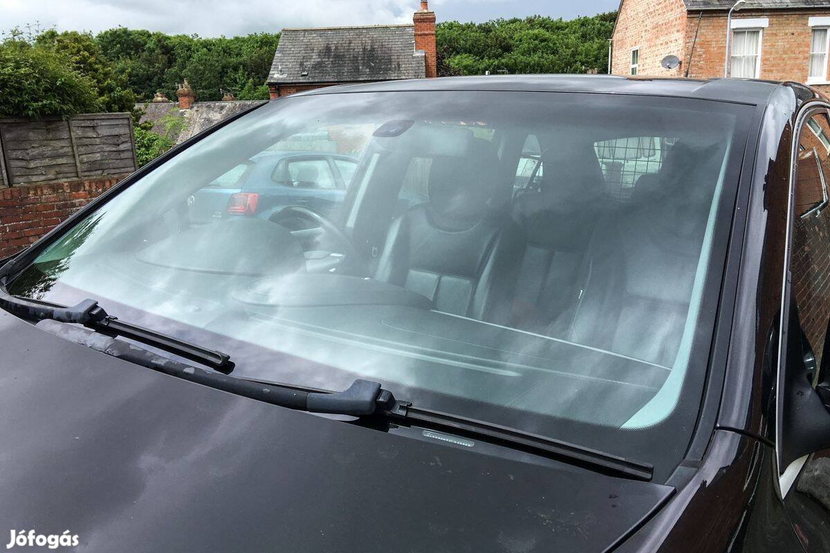 Ford Puma szélvédő L1TB-A03100-B bontott