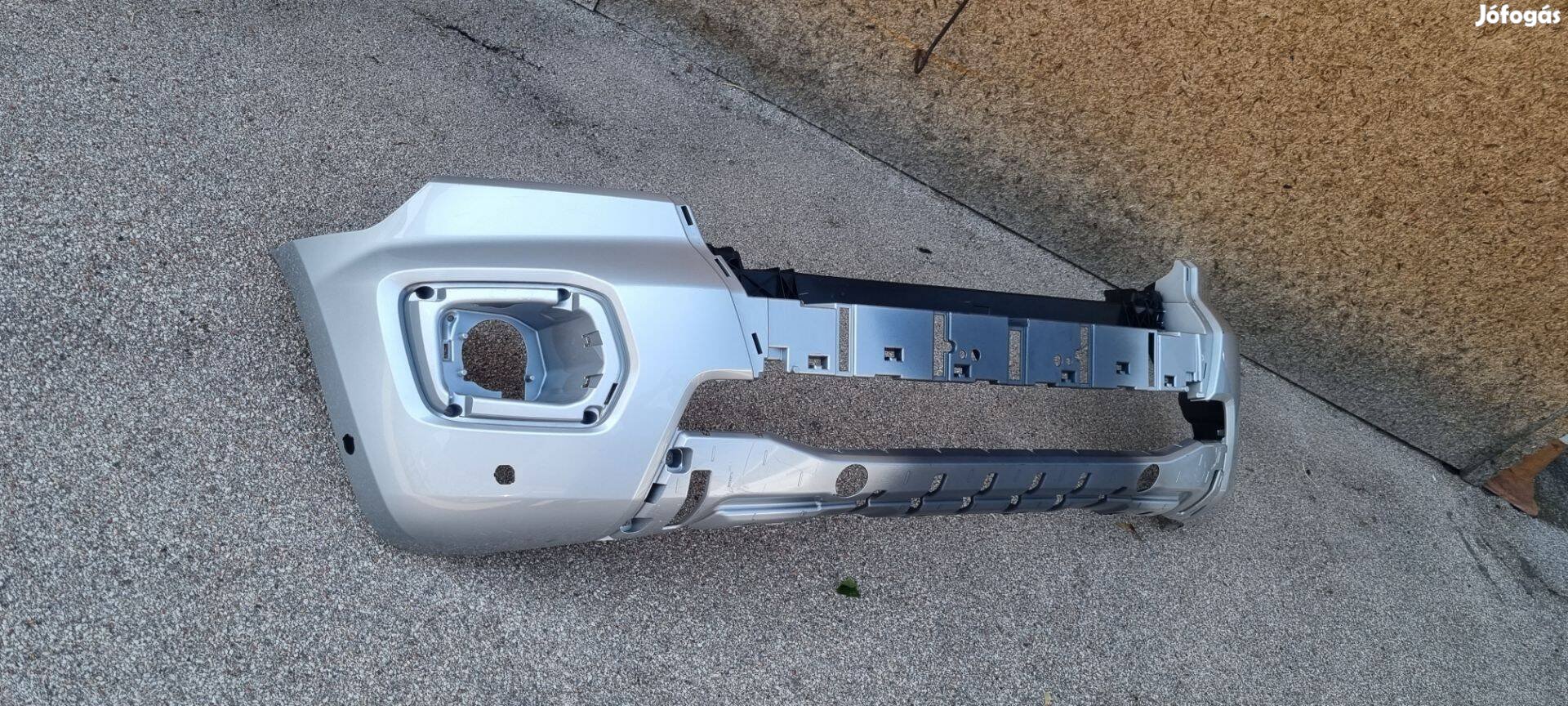 Ford Ranger 2019- Első lökhárító ( 6 radaros )