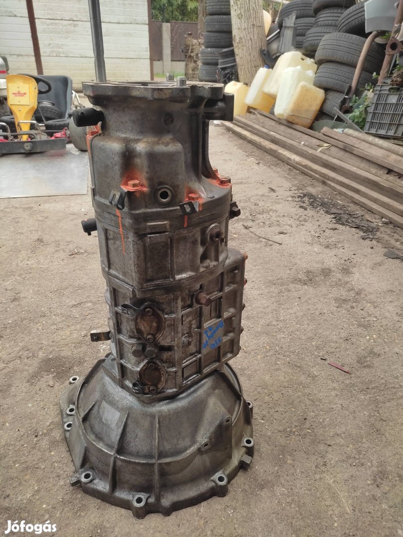 Ford Ranger és Mazda B2500 átnézett bontott váltó. 