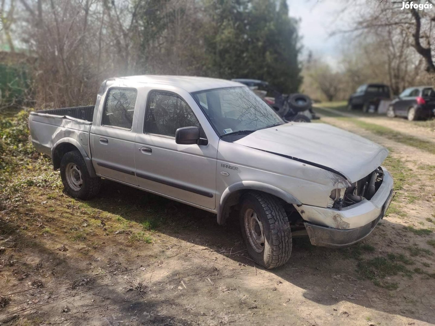Ford Ranger és Mazda B2500 bontott alkatrészek eladók.