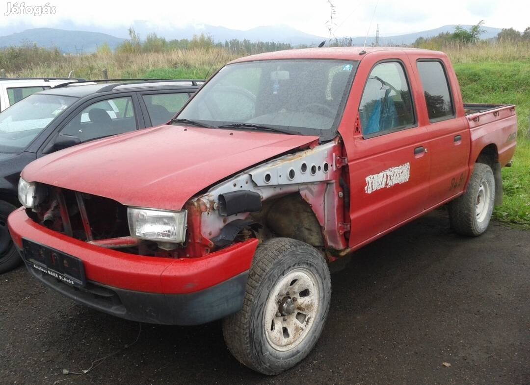 Ford Ranger és Mazda B2500 bontott alkatrészek eladók. 