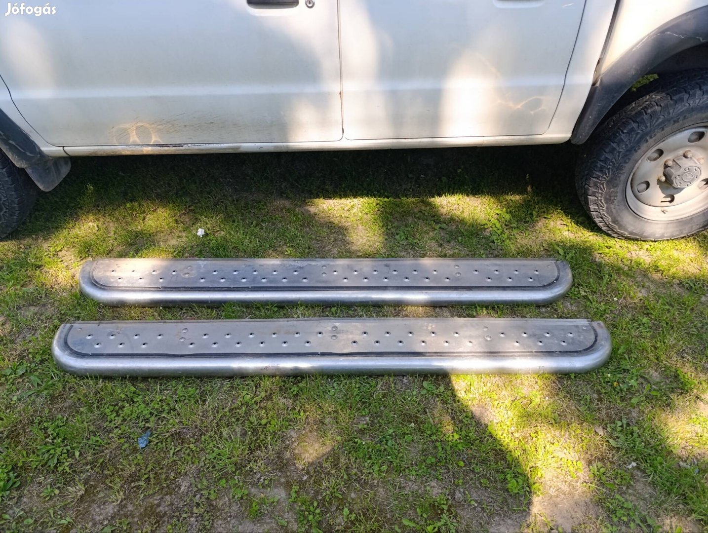 Ford Ranger és Mazda B2500 gallytörő küszöb fellépő. 