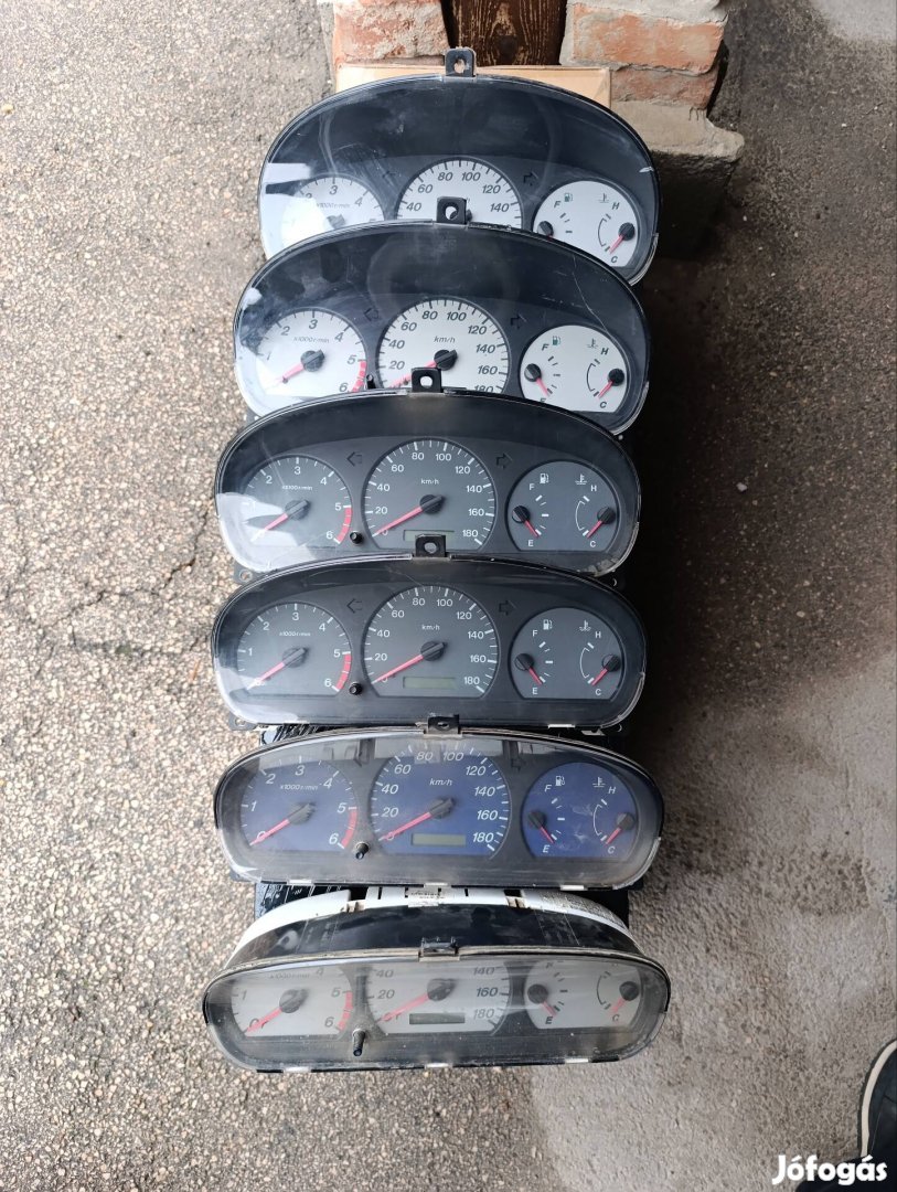 Ford Ranger és Mazda B2500 kilométeróra, óracsoport 