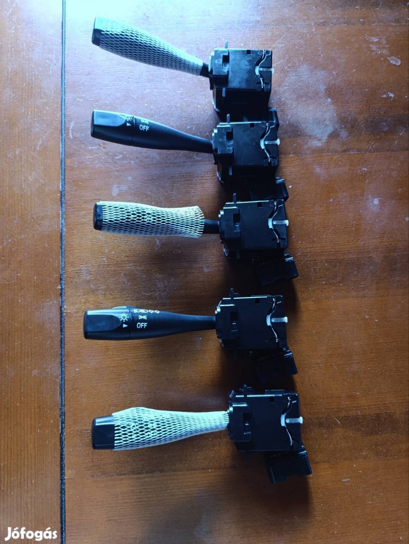 Ford Ranger és Mazda B2500 vadonatúj világítás kapcsoló eladó. 