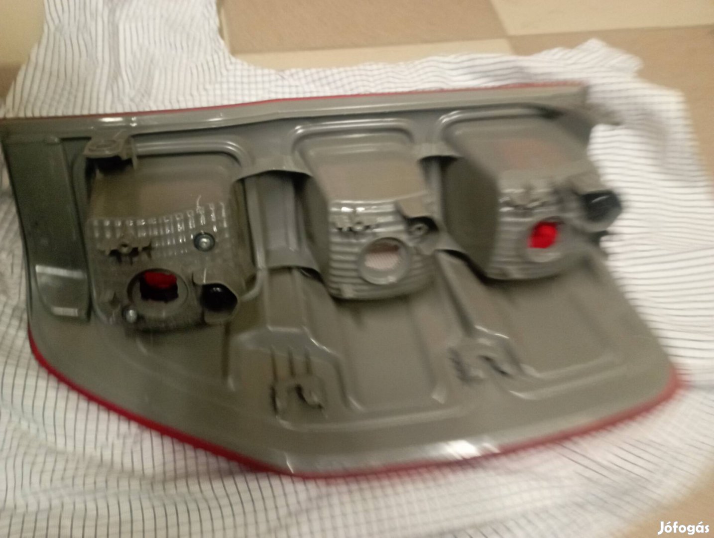 Ford Ranger wildtrack bal hátsó lámpa 