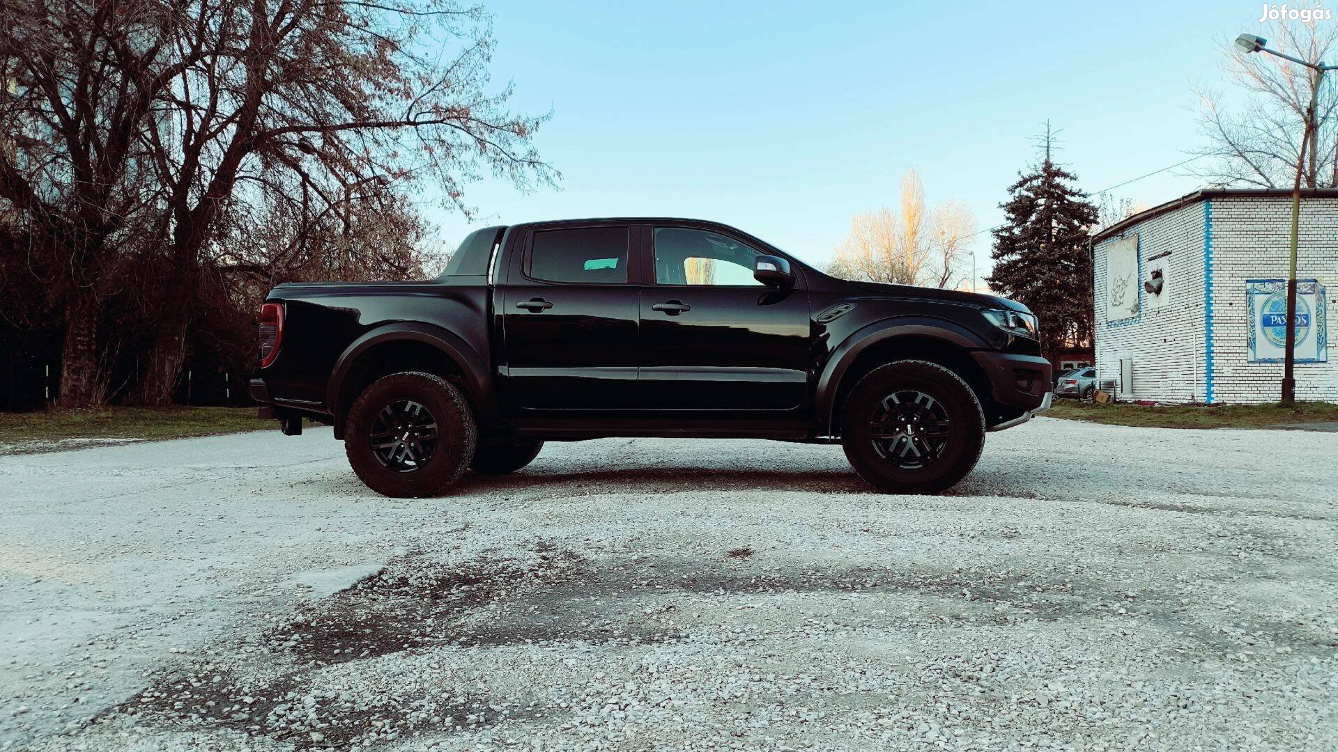 Ford Raptor netto árban