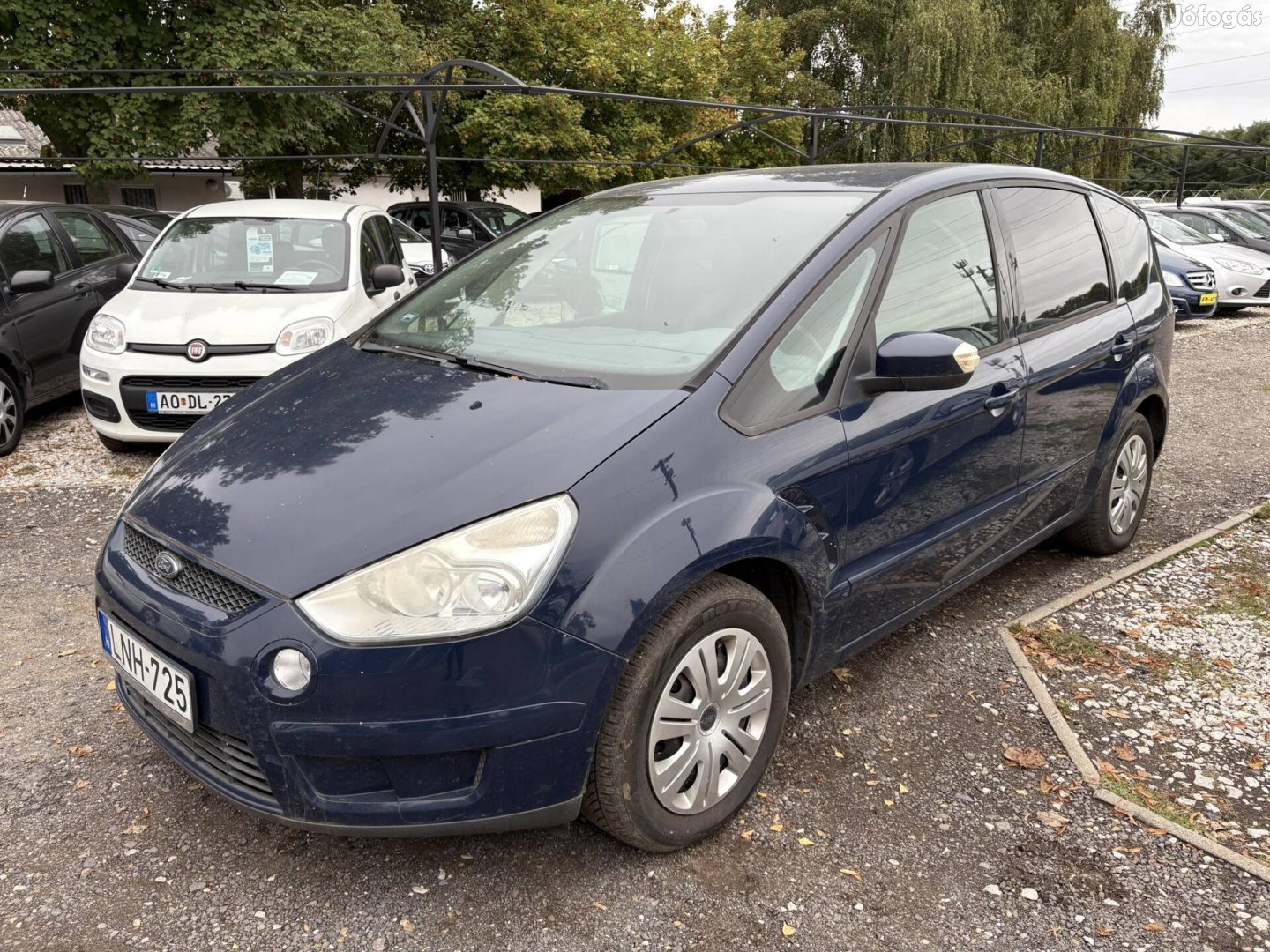 Ford S-Max 2.0 FFV Trend Tempomat!Digitklíma!