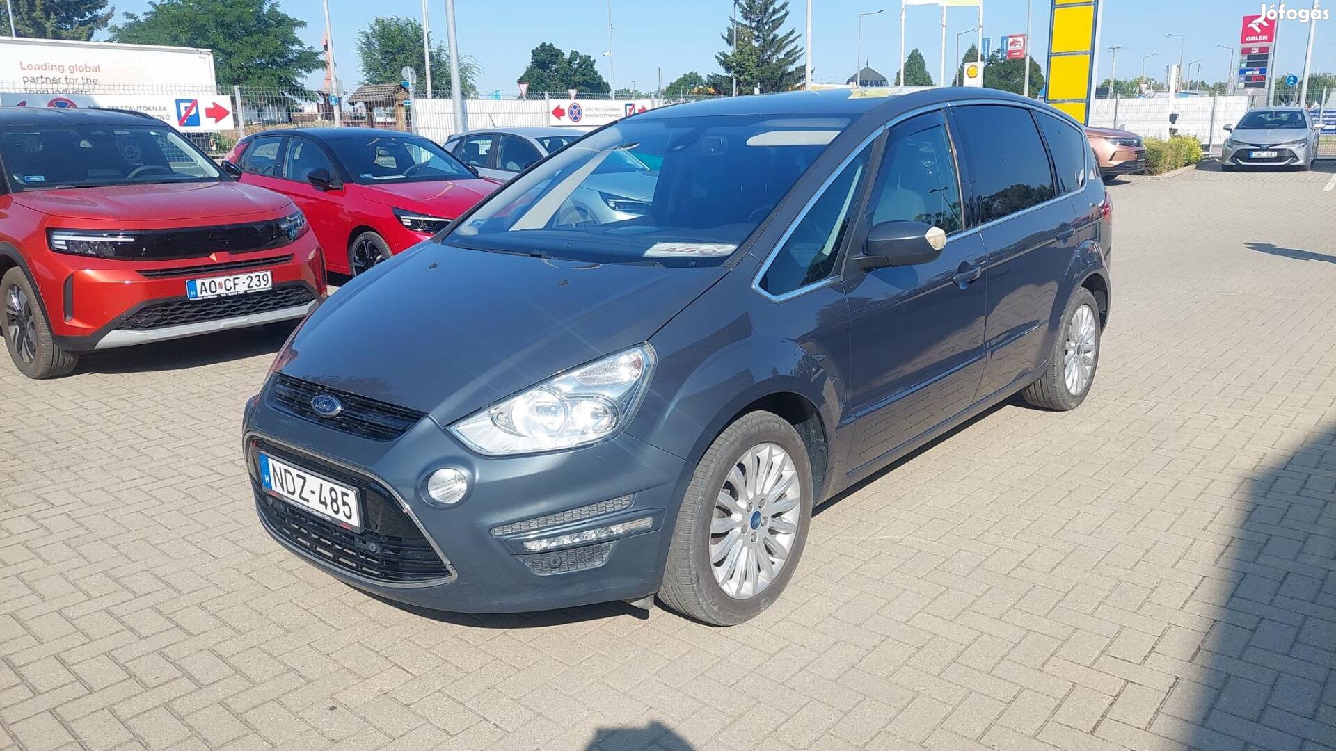 Ford S-Max 2.0 TDCi Titanium Champions