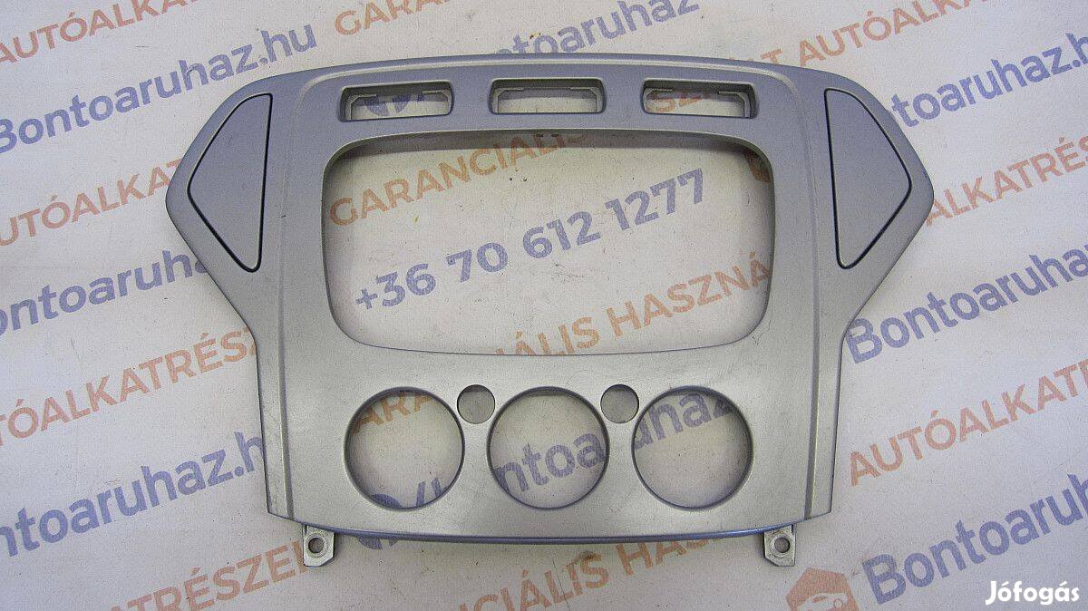 Ford S-Max Eladó gyári, bontott klíma és rádió keret