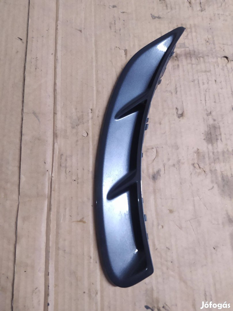 Ford S-max jobb első sárvédő szellőző eladó!