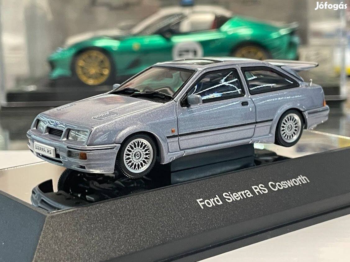 Ford Sierra RS Cosworth 1987 1:43 Autoart 52863