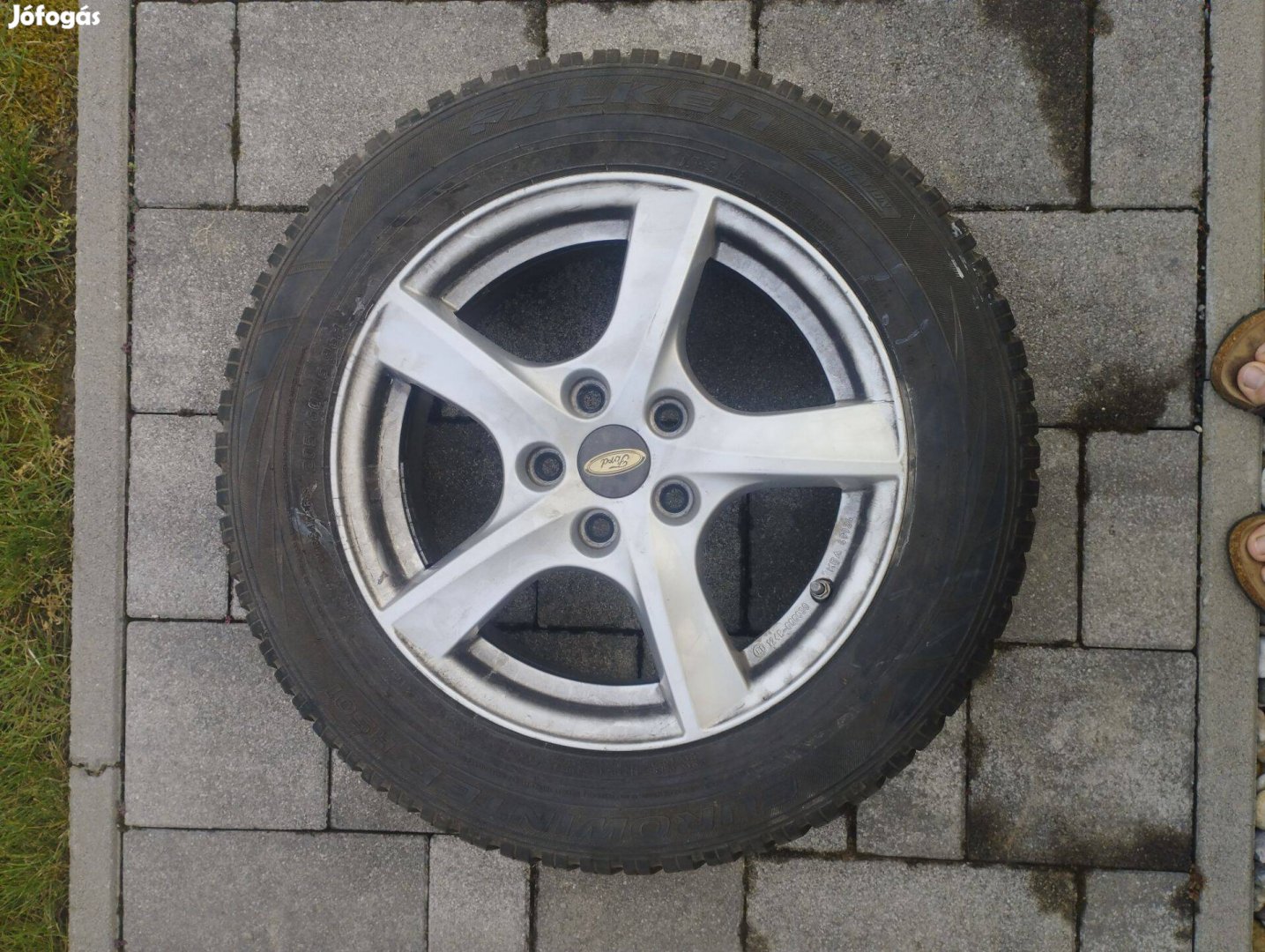 Ford Tourneo 205/60 R16 téligumi könnyűfémfelnin