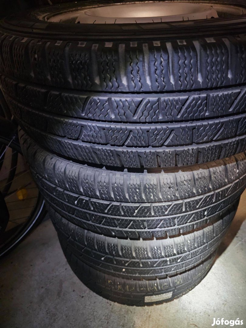 Ford Tourneo 216/65R16C Pirelli Carrier Winter téli acélfelnin, Tpms