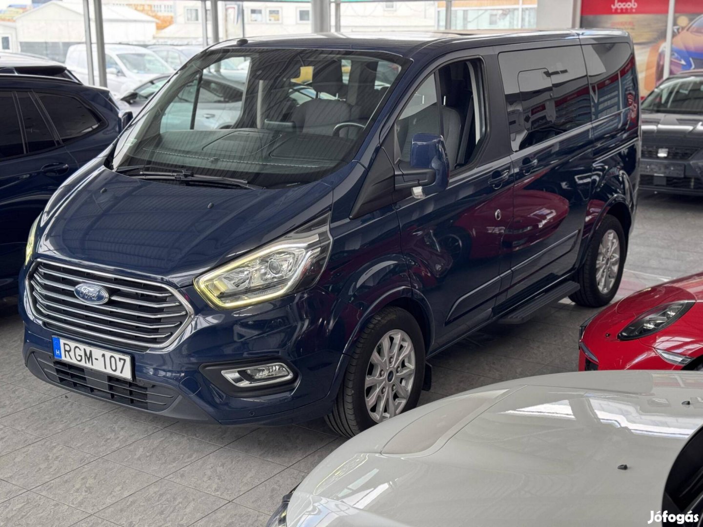 Ford Tourneo 8személyes.Magyarországi.Sérülésme...