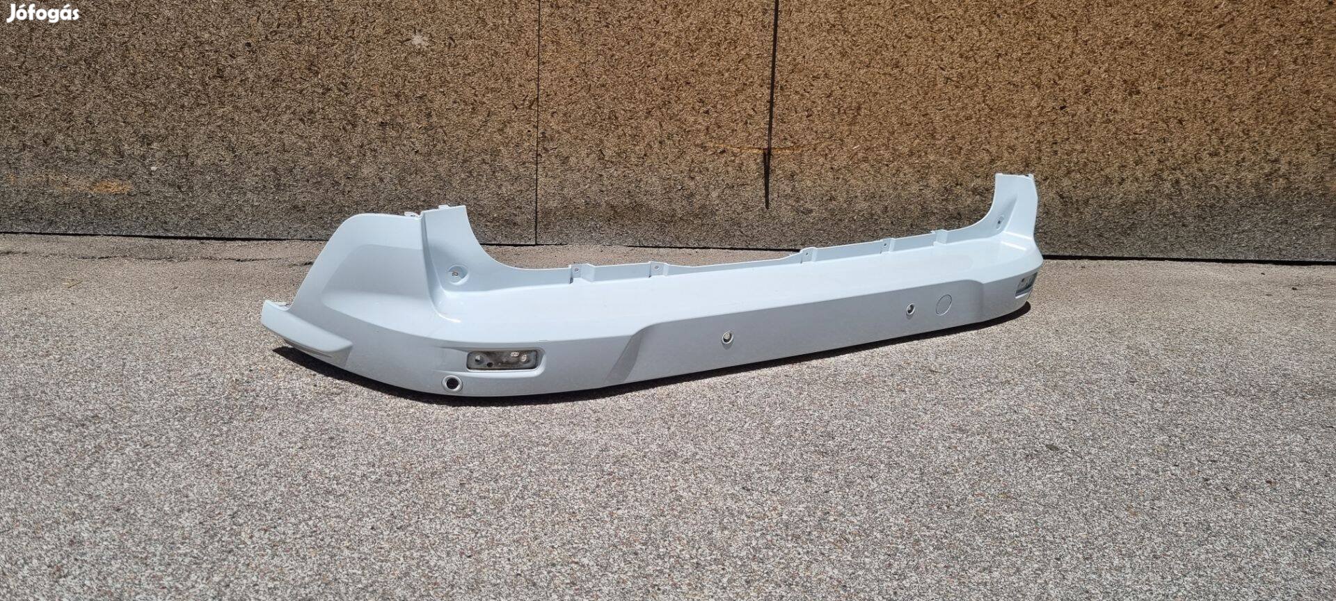 Ford Tourneo Connect 2013- Hátsó lökhárító ( radaros )